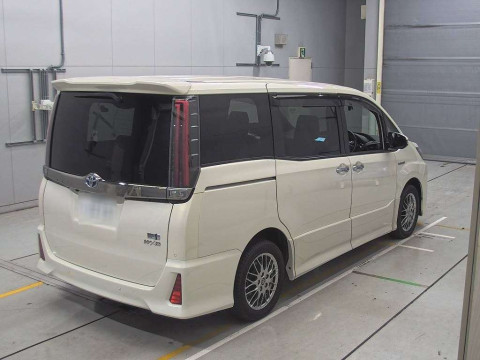 2019 Toyota Noah ZWR80W[1]