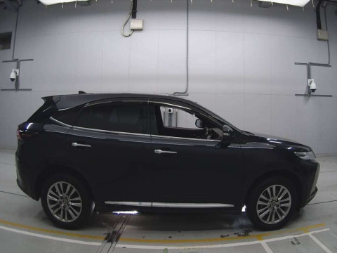 2017 Toyota Harrier ZSU60W[2]