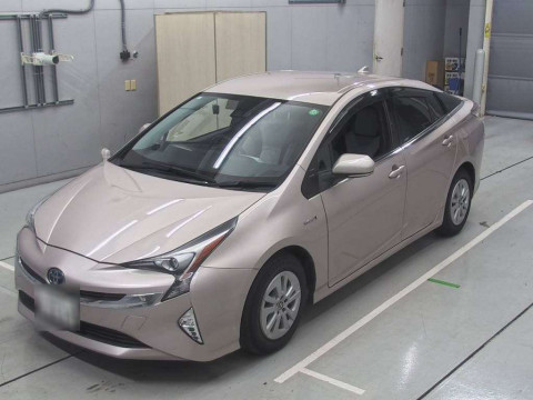 2016 Toyota Prius ZVW50[0]