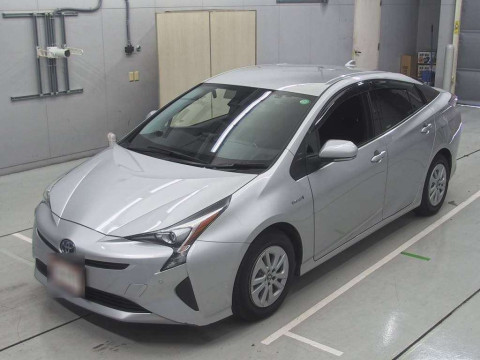 2017 Toyota Prius ZVW50[0]