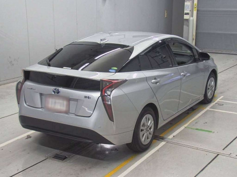 2017 Toyota Prius ZVW50[1]