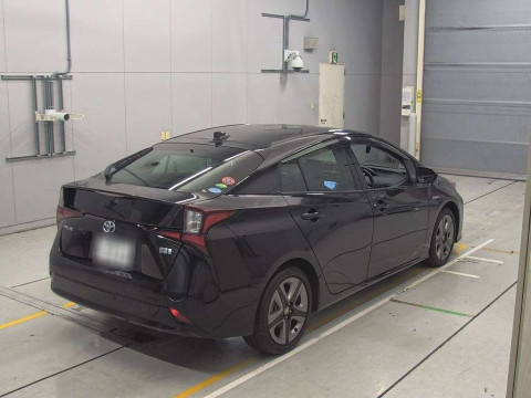 2019 Toyota Prius ZVW51[1]