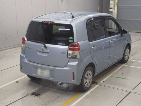 2012 Toyota Spade NSP140[1]