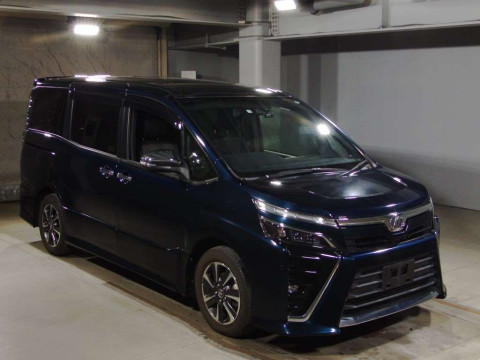 2018 Toyota Voxy ZRR80W[2]