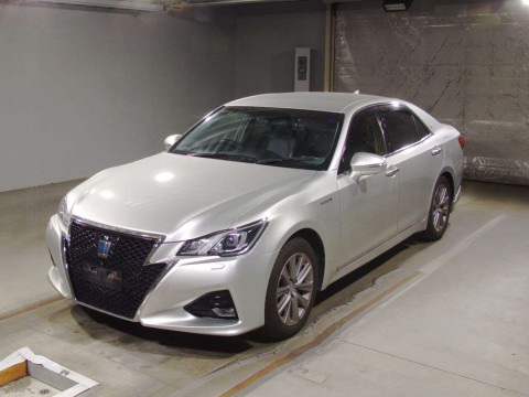 2015 Toyota Crown Hybrid AWS211[0]