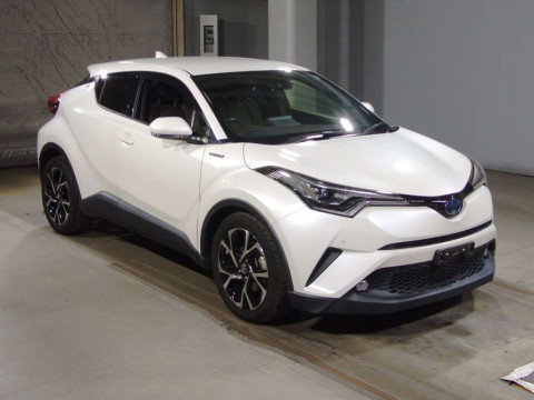 2018 Toyota C-HR ZYX10[2]