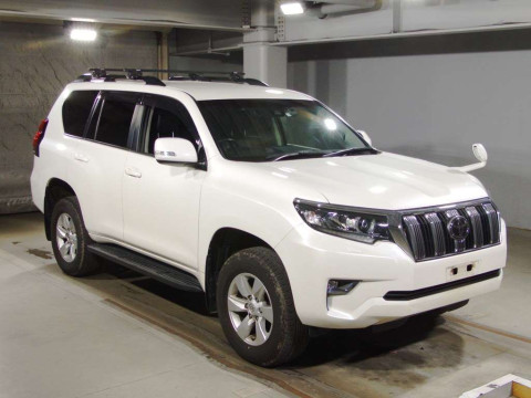 2018 Toyota Land Cruiser Prado GDJ150W[2]