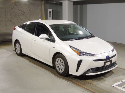 2019 Toyota Prius ZVW51[2]