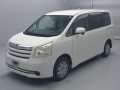 2009 Toyota Noah