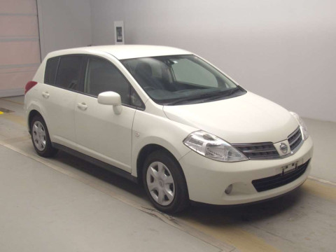 2008 Nissan Tiida C11[2]