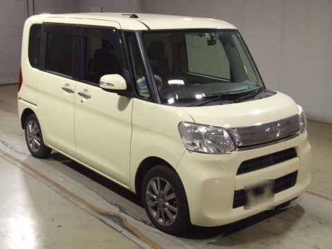 2015 Daihatsu Tanto LA610S[2]