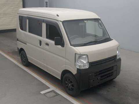 2015 Mitsubishi Minicab Van DS17V[2]