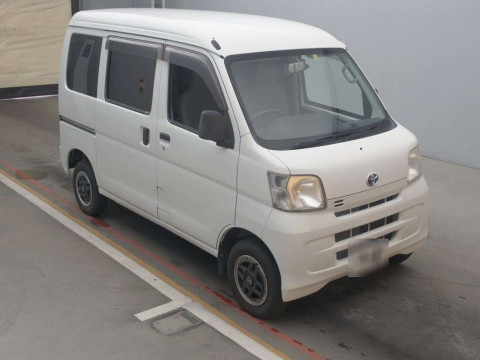 2013 Toyota Pixis Van S321M[2]