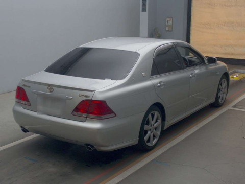 2004 Toyota Crown GRS182[1]