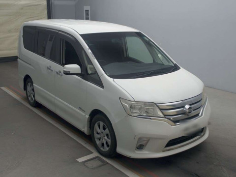 2013 Nissan Serena HFC26[2]