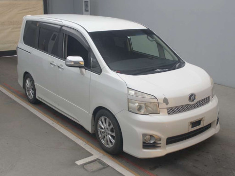 2012 Toyota Voxy ZRR70W[2]