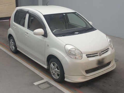 2010 Toyota Passo NGC30[2]