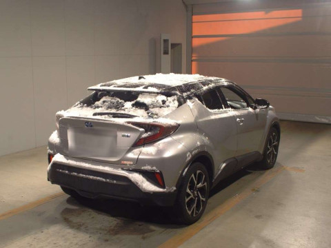 2018 Toyota C-HR ZYX10[1]