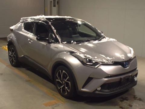 2018 Toyota C-HR ZYX10[2]