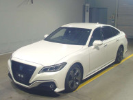 2018 Toyota Crown Hybrid