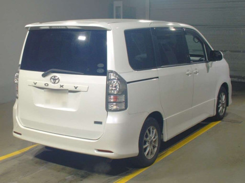 2010 Toyota Voxy ZRR70W[1]