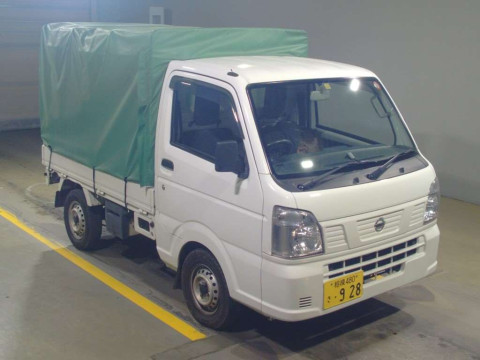 2015 Nissan NT100 Clipper DR16T[1]