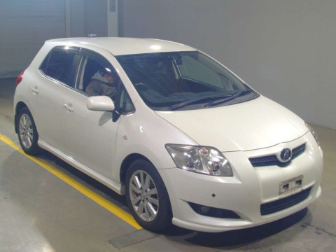 2006 Toyota Auris ZRE152H[2]