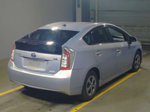 2012 Toyota Prius ZVW30[1]