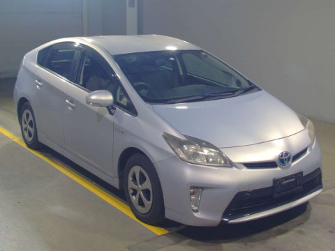 2012 Toyota Prius ZVW30[2]