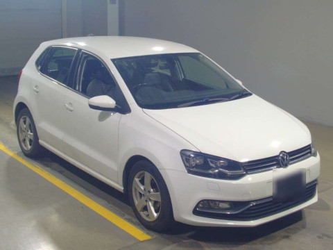 2018 Volkswagen Polo 6RCJZ[2]