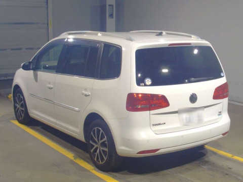 2013 Volkswagen Golf Touran 1TCTH[2]