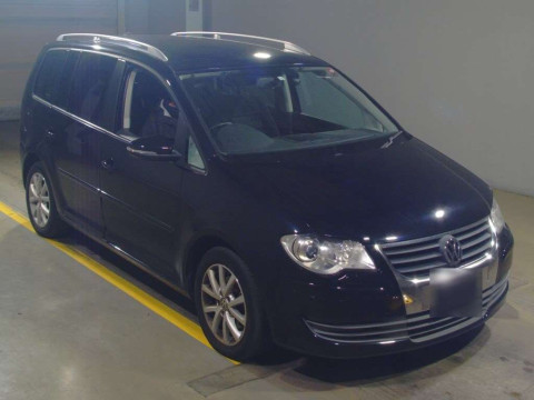 2010 Volkswagen Golf Touran 1TCAV[1]