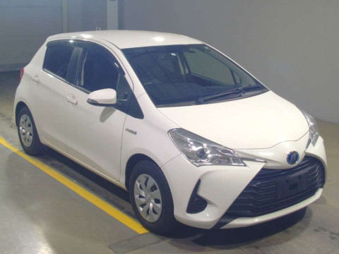 2019 Toyota Vitz NHP130[2]