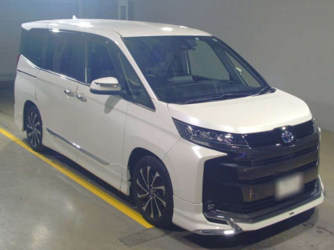 2022 Toyota Noah ZWR90W[2]