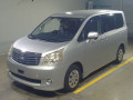 2013 Toyota Noah