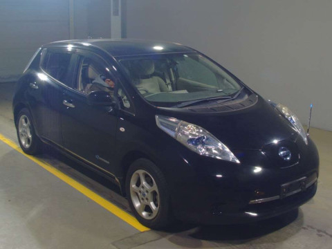 2012 Nissan Leaf ZE0[2]