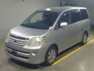 2006 Toyota Noah