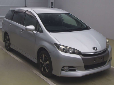 2013 Toyota Wish ZGE20W[2]