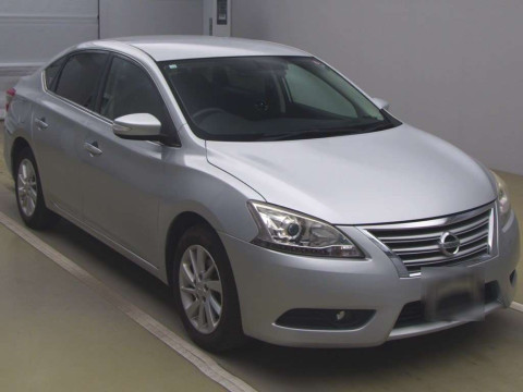 2012 Nissan SYLPHY TB17[2]