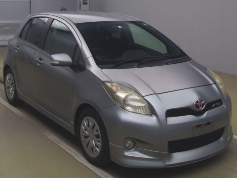 2010 Toyota Vitz NCP91[2]