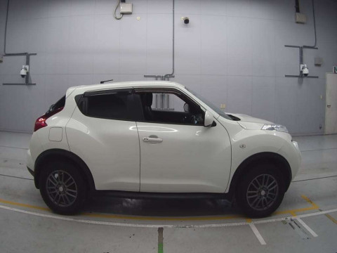 2011 Nissan JUKE YF15[2]