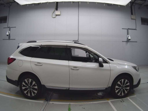 2016 Subaru Legacy Outback BS9[2]