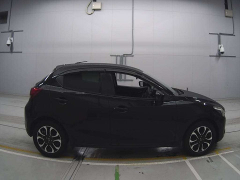 2014 Mazda Demio DJ5FS[2]