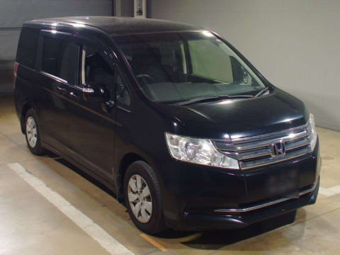 2014 Honda Step WGN RK1[2]