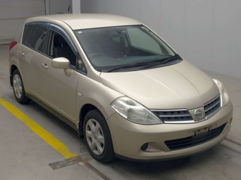 2010 Nissan Tiida C11[2]