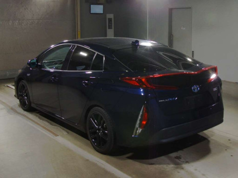 2020 Toyota Prius PHV ZVW52[1]