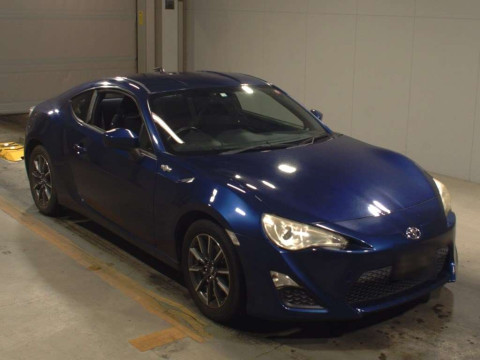 2015 Toyota 86 ZN6[2]