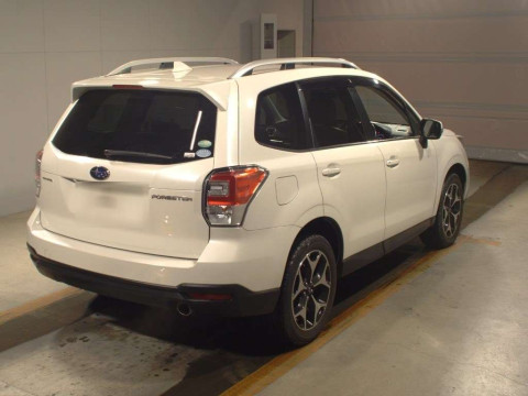 2016 Subaru Forester SJ5[1]