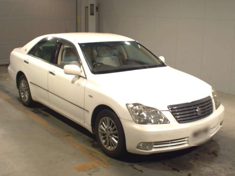 2006 Toyota Crown GRS180[2]