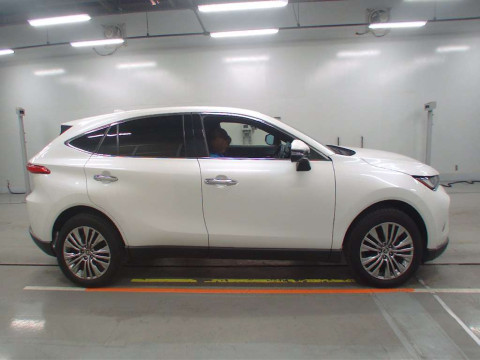 2021 Toyota Harrier MXUA80[2]